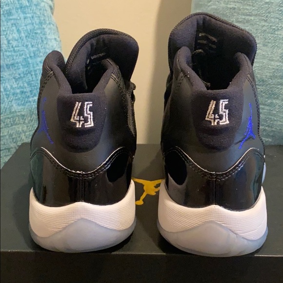 Air Jordan 11 Retro Space Jam 2016 release. - Picture 5 of 8